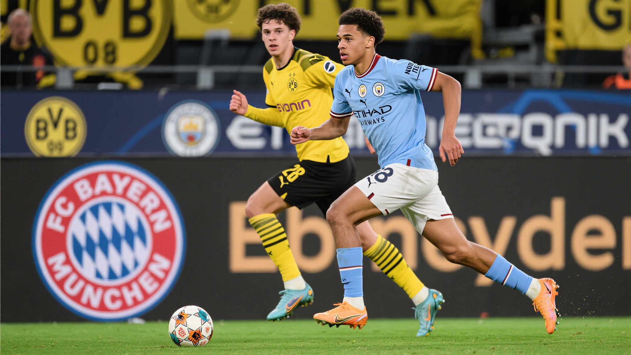 图片报：吉滕斯再度进入拜仁引援视野，已与经纪人接触